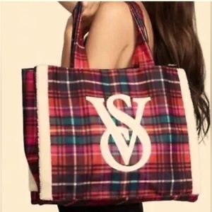 NWT Victoria's Secret Red Plaid and Sherpa Tote Bag!!